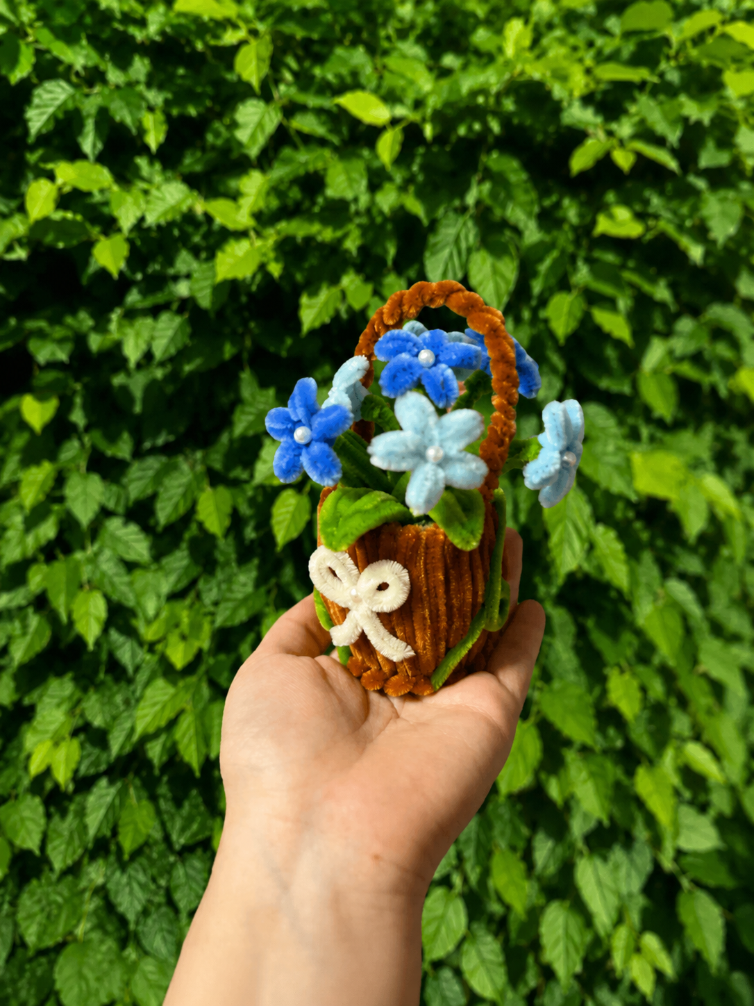 Mini panier de fleurs - Bleu 💙